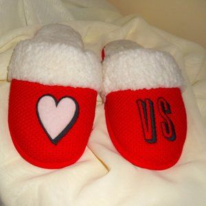 Victoria's Secret M Red Slippers White Fuzzy Lining Pink Heart